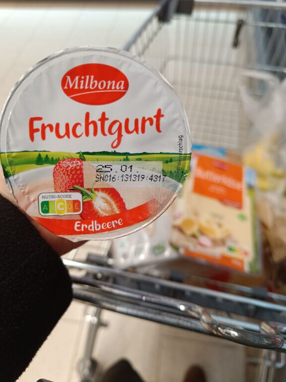 Milbona Fruchtgurt Erdbeere 150 g