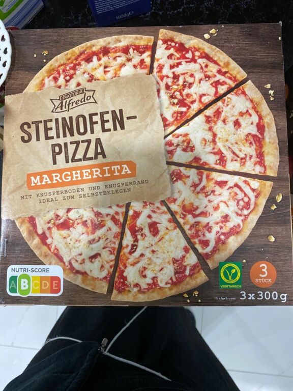 TRATTORIA Alfredo STEINOFEN-PIZZA MARGHERITA VEGETARISCH 3 Stück 3 × 300 g
